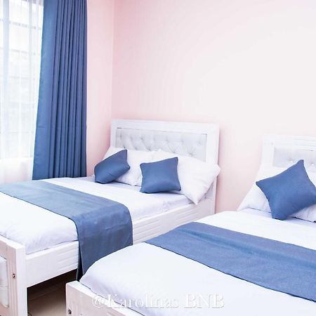 Karolinas Homestay Nairobi Esterno foto