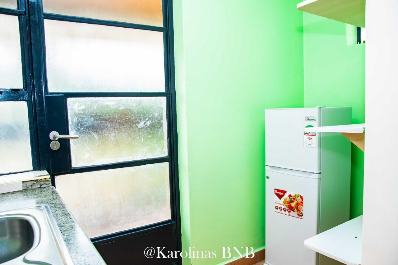 Karolinas Homestay Nairobi Esterno foto